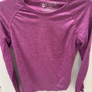 Figs Berry Long Sleeve Seamless Top